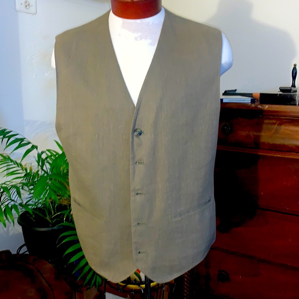 Claiborne mens olive five button vest